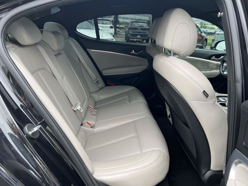 Used 2023 Genesis G70 2.0T AWD/4WD image 25