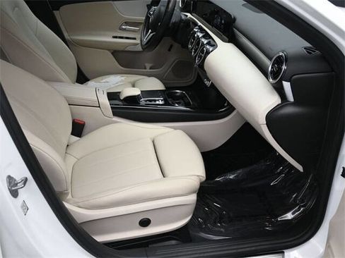 Used 2019 Mercedes-Benz A 220 image 14
