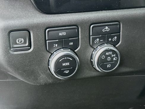 Used 2024 GMC Sierra 1500 Elevation AWD/4WD image 16
