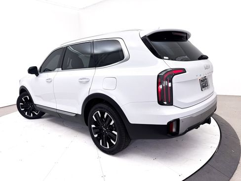 Certified 2024 Kia Telluride SX Prestige AWD/4WD image 2
