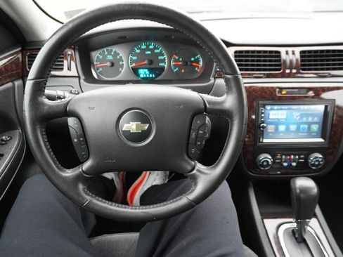 Used 2014 Chevrolet Impala LT w/ LT Sunroof Package image 31