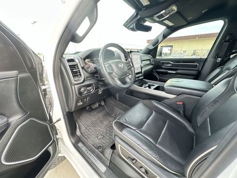 Used 2022 RAM 1500 Laramie w/ Sport Appearance Package AWD/4WD image 10