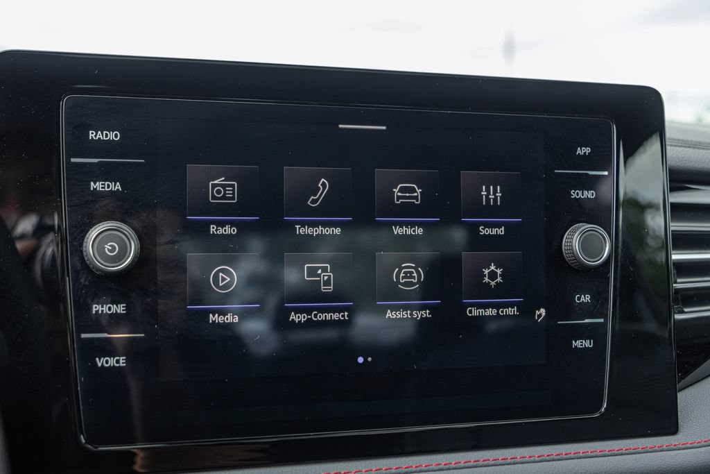 Certified 2025 Volkswagen Jetta GLI Autobahn FWD image 18