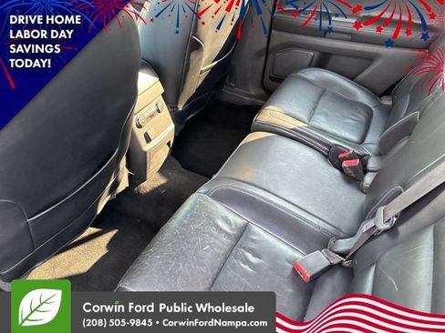 Used 2013 Ford Explorer XLT AWD/4WD image 26