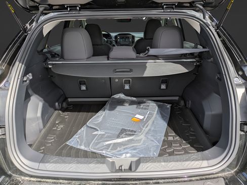 Certified 2026 Subaru Crosstrek 2.5i AWD/4WD image 12