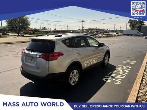 Used 2015 Toyota RAV4 LE AWD/4WD image 3