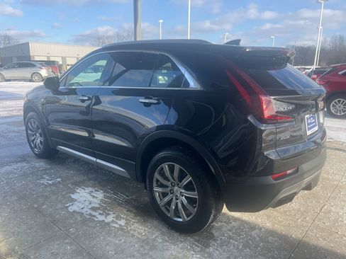Used 2019 Cadillac XT4 Premium Luxury image 4