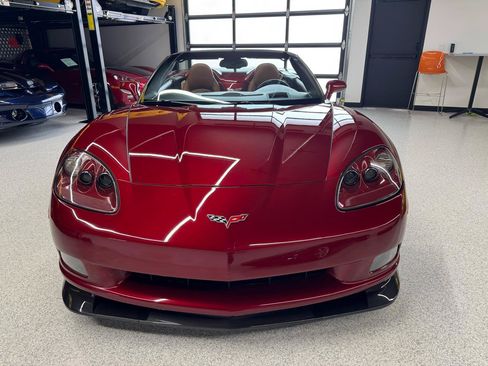 Used 2006 Chevrolet Corvette Convertible w/ Preferred Equipment Group RWD image 21