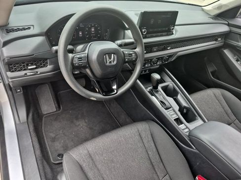 Used 2025 Honda Accord SE image 12