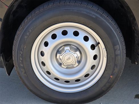 Used 2024 Ford Maverick XL image 8