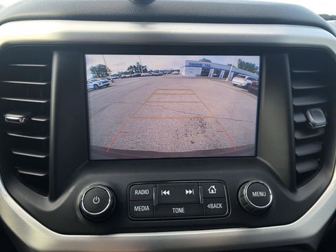 Used 2018 GMC Acadia SLT FWD image 31