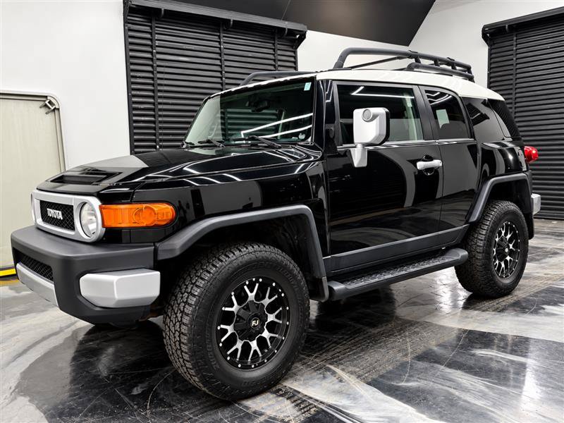 Used 2010 Toyota FJ Cruiser 4WD w/ Upgrade Pkg 2 image 3