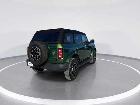 Used 2023 Ford Bronco Outer Banks image 8