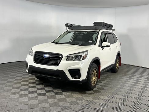 Used 2020 Subaru Forester Limited w/ Popular Package #3 image 12