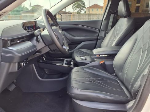 Used 2023 Ford Mustang Mach-E Select RWD image 12