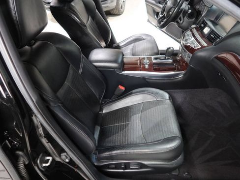Used 2015 INFINITI Q70 3.7 w/ Sport Package RWD image 13