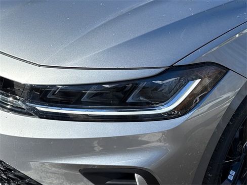 New 2026 Volkswagen Jetta SE image 7