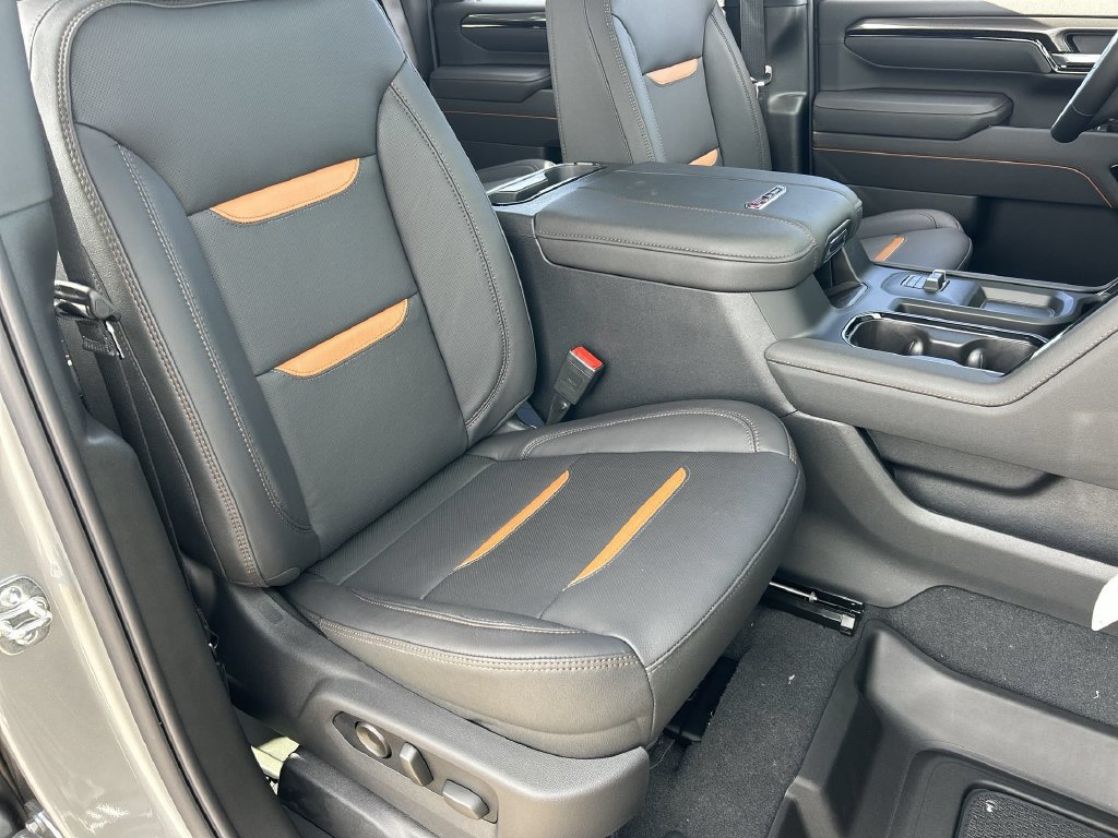 New 2026 GMC Sierra 2500 AT4 w/ AT4 Premium Plus Package AWD/4WD image 28