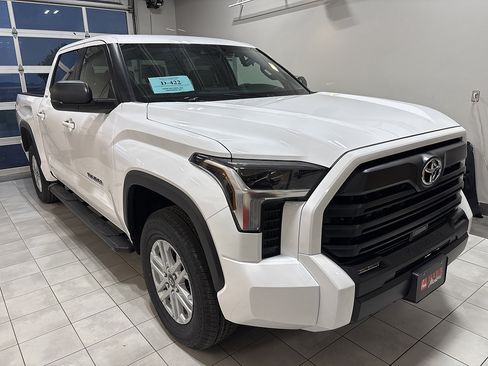 New 2026 Toyota Tundra SR5 AWD/4WD image 5