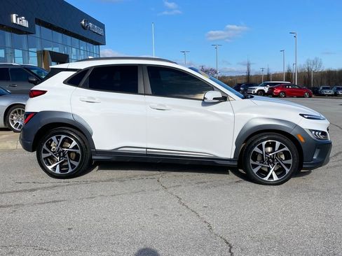 Used 2022 Hyundai Kona Limited image 9