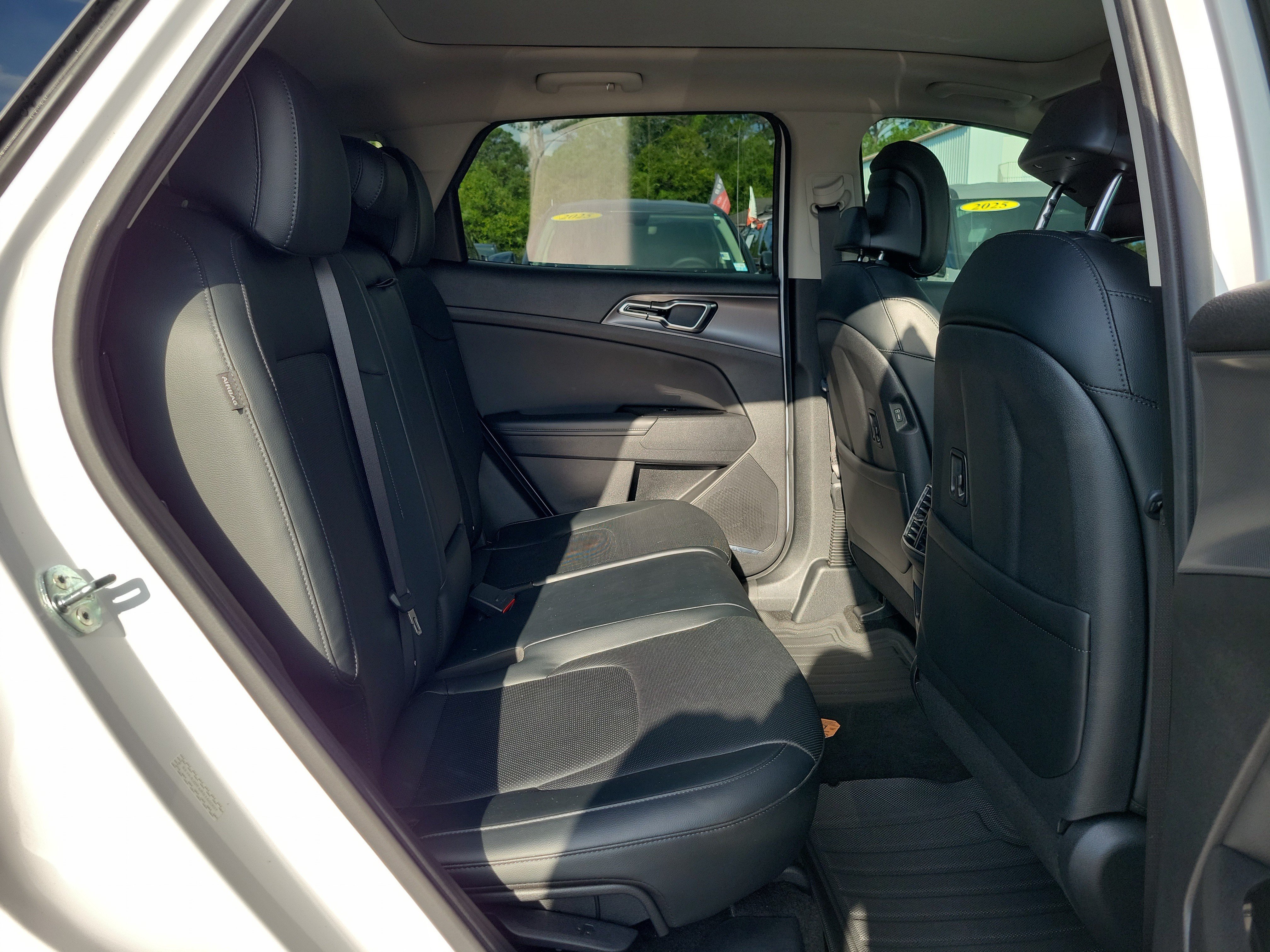 Certified 2024 Kia Sportage SX FWD image 11