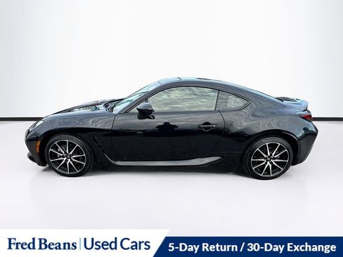 Used 2022 Toyota GR86 w/ ALL Weather Mat Package (TMS) image 4