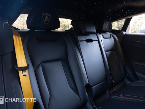 Used 2024 Lamborghini Urus S image 38