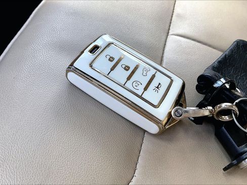 Used 2022 Jeep Grand Cherokee L Limited AWD/4WD image 10