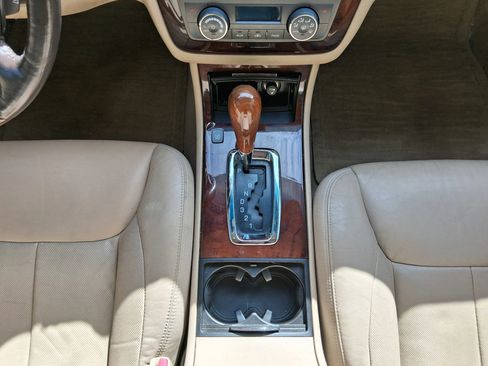 Used 2007 Cadillac DTS Luxury II image 18