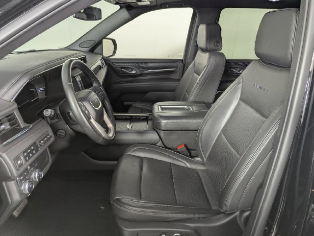 Used 2024 GMC Yukon Denali AWD/4WD image 10