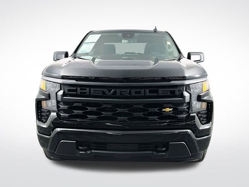 Used 2024 Chevrolet Silverado 1500 Custom image 2