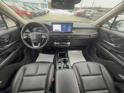 Used 2023 Lincoln Corsair AWD image 21