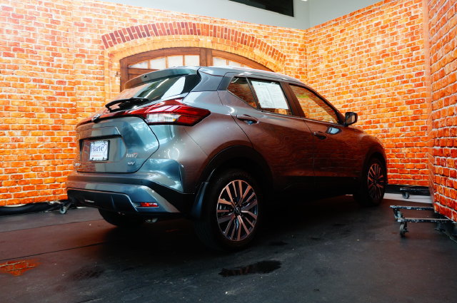 Certified 2024 Nissan Kicks SV FWD image 7