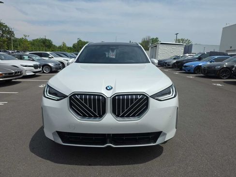 Used 2026 BMW X3 xDrive30i w/ Premium Package AWD/4WD image 2