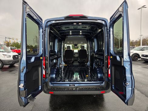 New 2026 Ford Transit 250 148 Medium Roof RWD image 9