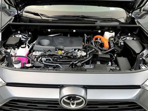 Certified 2025 Toyota RAV4 XLE w/ Convenience Package AWD/4WD image 15