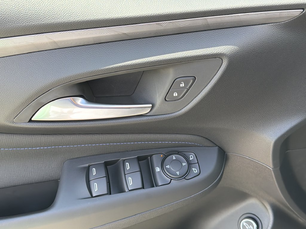 New 2026 Buick Envista Sport Touring w/ Convenience I Package FWD image 23