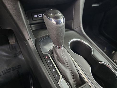 Used 2020 Chevrolet Equinox LT image 20