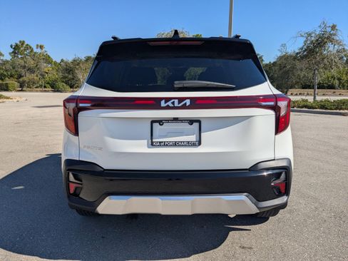 Used 2025 Kia Seltos S image 6