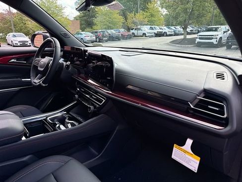 New 2026 Chevrolet Traverse Z71 w/ Enhanced Driving Package image 33