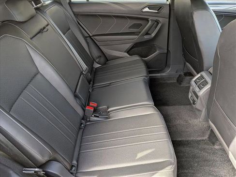 Used 2024 Volkswagen Tiguan SE R-Line image 21