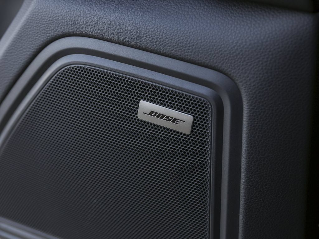 Certified 2026 Porsche Macan AWD/4WD image 29