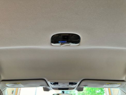 Used 2019 Subaru Outback 2.5i AWD/4WD image 23