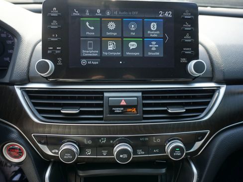 Used 2020 Honda Accord EX image 28