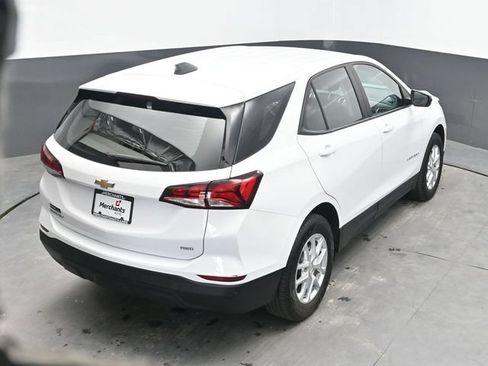 Used 2022 Chevrolet Equinox LS AWD/4WD image 27