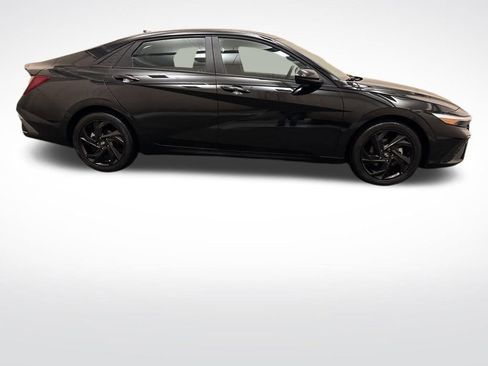 New 2026 Hyundai Elantra Sport FWD image 4
