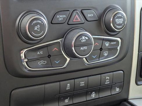 Used 2019 RAM 1500 Classic Warlock w/ Luxury Group image 13