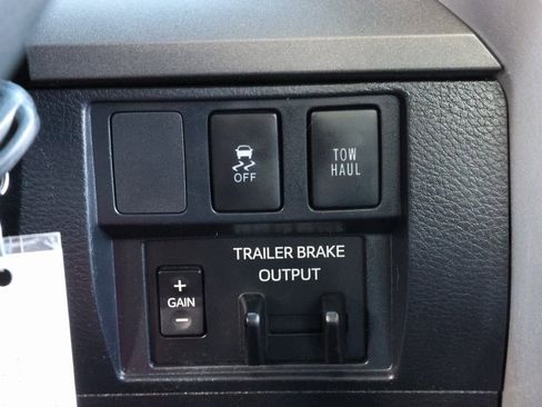 Used 2019 Toyota Tundra SR5 image 25