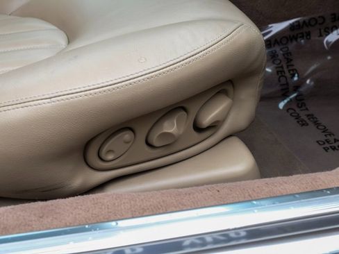 Used 2006 Jaguar XK8 Convertible RWD image 47