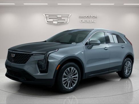 Certified 2024 Cadillac XT4 Premium Luxury image 4